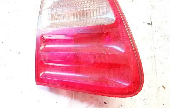 Mercedes-Benz E W210 Tailgate rear/tail lights a2108205964 324502