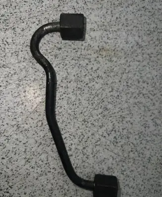 Fuel injector supply line/pipe