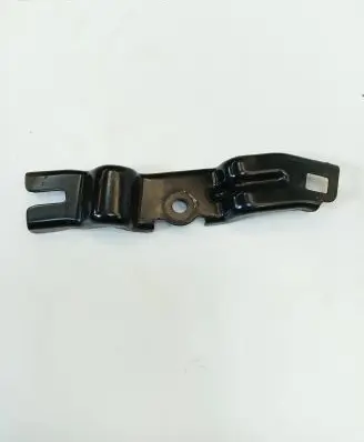 Honda CR-V Engine mount bracket