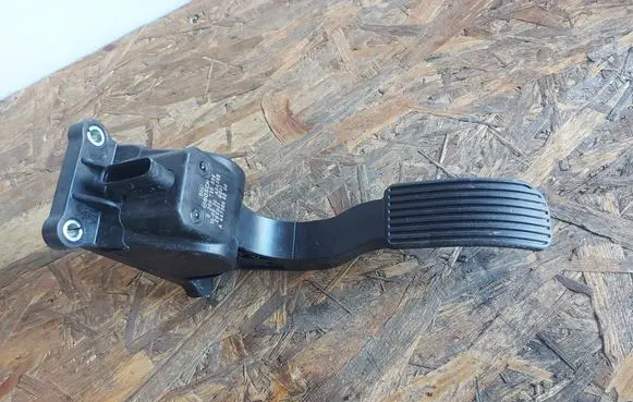 Mercedes-Benz Vito Viano W447 Accelerator throttle pedal A4473000200