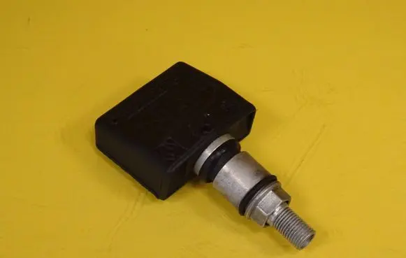 Renault Vel Satis Tire pressure sensor 8200023746