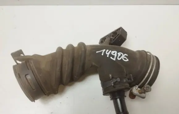 Toyota Urban Cruiser (XP110) Air intake hose/pipe 1783233010