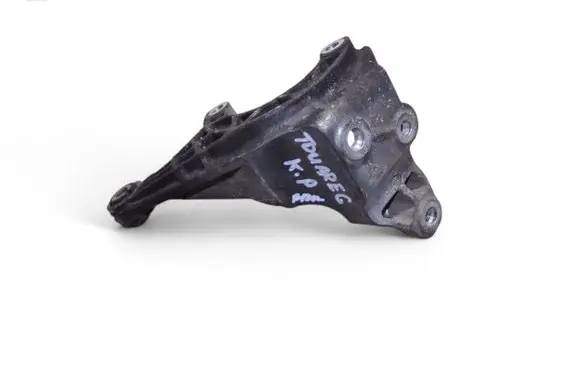 Volkswagen Touareg II Power steering pump mounting bracket 059145167AM