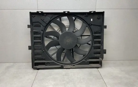 Porsche Cayenne (92A) Electric radiator cooling fan 7P0121207A 7P0121203D