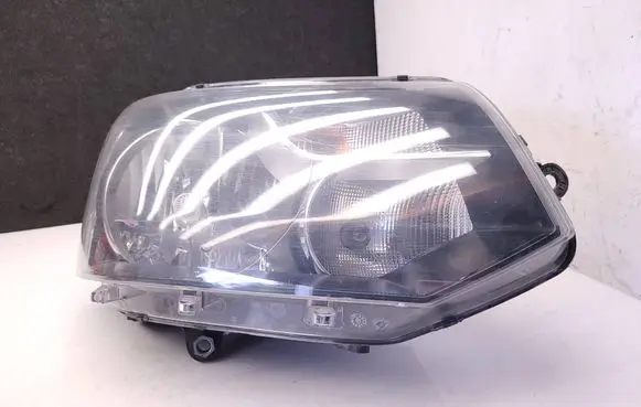Volkswagen Transporter - Caravelle T5 Headlight/headlamp 7E1941016R 030125430200 LE08A6194