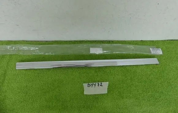 Volkswagen Tiguan Rear door trim (molding) 5NA853334A