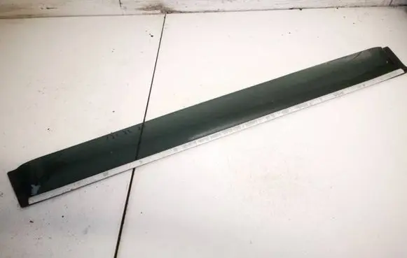 Jeep Grand Cherokee (WK) Sliding door wind deflector 