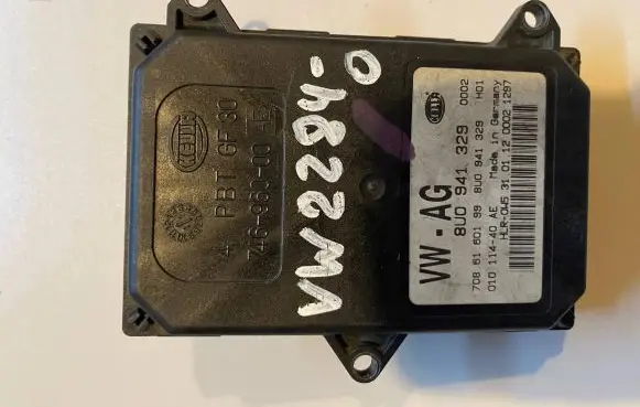 Volkswagen Touareg II Headlight ballast module Xenon 8U0941329
