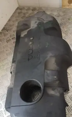 Volvo V70 Engine cover (trim) 31104605