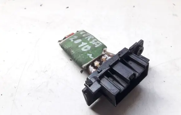 Opel Corsa D Heater blower fan relay 