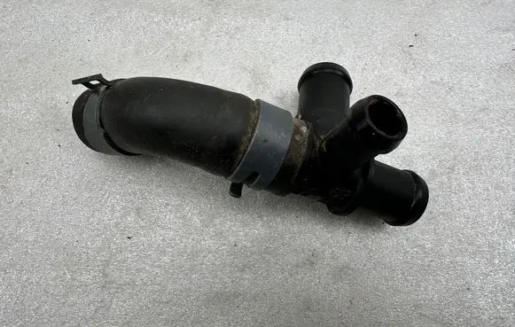 Audi A5 Engine coolant pipe/hose 8W0121087E 8W0121087