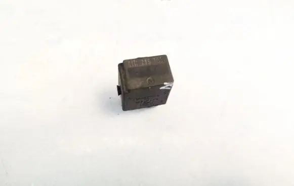 Mercedes-Benz C AMG W204 Other relay 0025421119 4ra007813-00