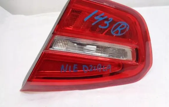 Mercedes-Benz C W204 Tailgate rear/tail lights A1569061458