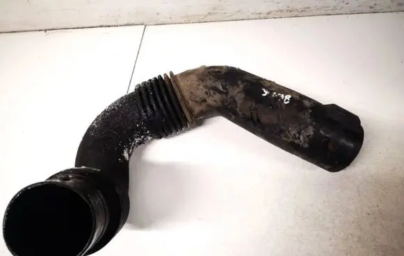 Renault Master II Air intake hose/pipe 8200261961