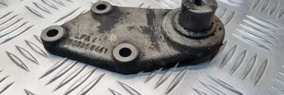 Renault Master II Generator/alternator bracket 500358441