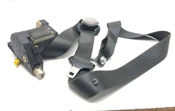 Fiat Panda II Front seatbelt