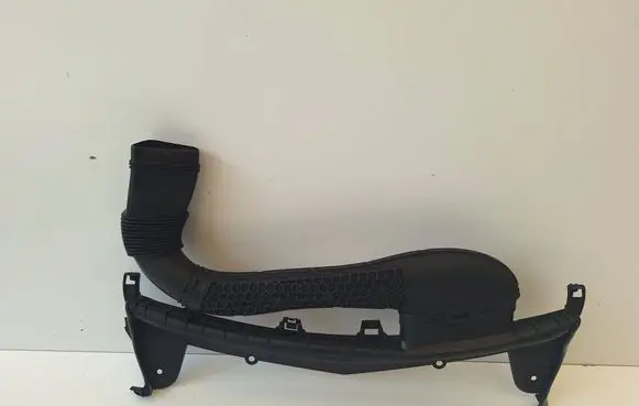 Mercedes-Benz E W213 Intercooler air channel guide 2135000055 2740901000