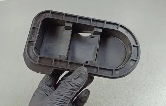 Honda HR-V Quarter panel pressure vent 