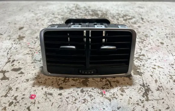 Audi A6 Allroad C6 Rear air vent grill 4F0819203C