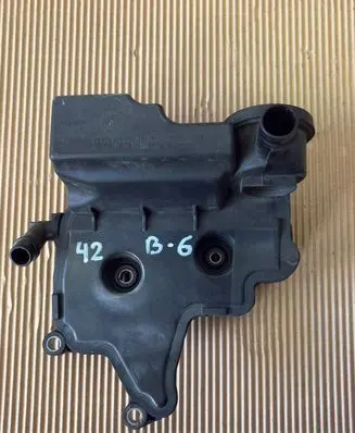 Ford Kuga II Oil breather separator 9671271480 9670033180