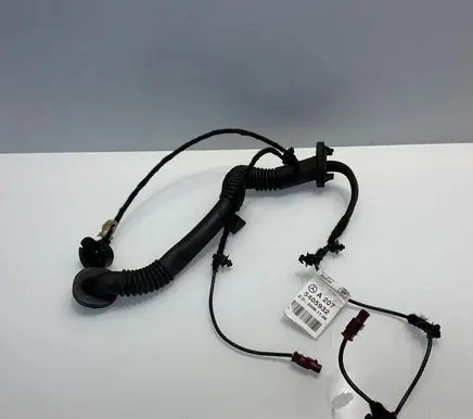 Mercedes-Benz E C207 W207 Tailgate/trunk wiring harness A2075405932 2075405932
