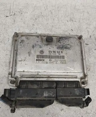Volkswagen Transporter - Caravelle T4 Engine control unit/module 0281010631 074906018BG