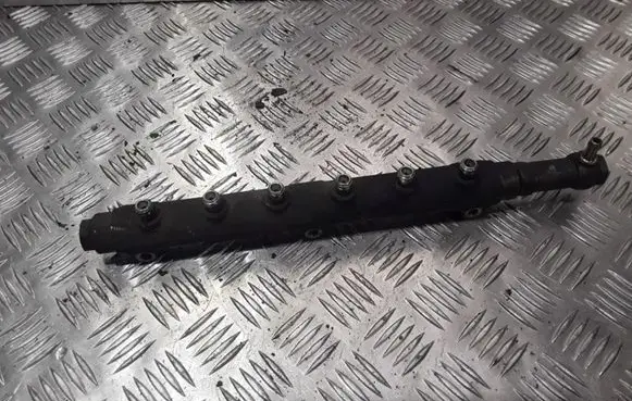 Volvo S60 Fuel main line pipe 0445215010 8658252