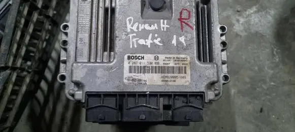 Renault Trafic II (X83) Engine control unit/module 0281011530 8200051609 8200512196