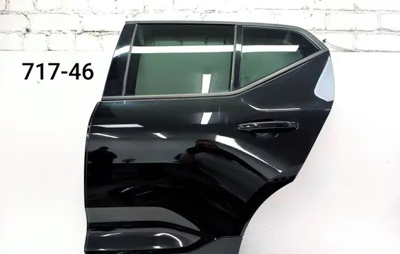 Volvo XC40 Rear door 