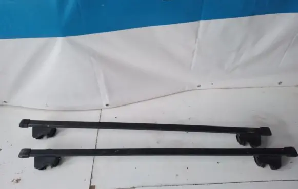 Mitsubishi Pajero Roof transverse bars on the 