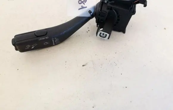 Skoda Octavia Mk2 (1Z) Wiper control stalk 1k0953519l