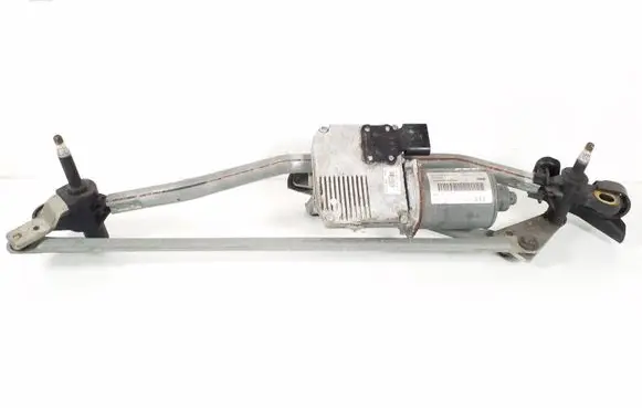 Front wiper linkage and motor