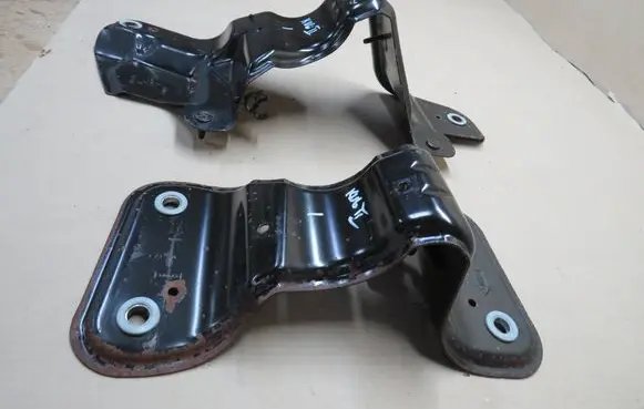 Ford Kuga II Driveshaft support bearing bracket 