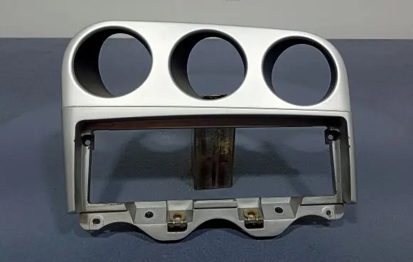 Other sill/pillar trim element