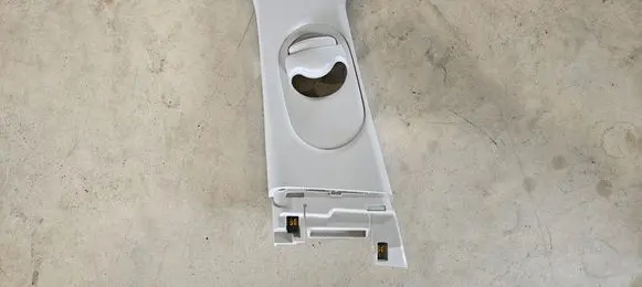(B) pillar trim (top)