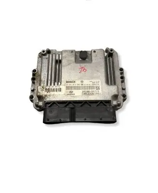 Hyundai i30 Engine control unit/module 391062A715 0281013402 1039S23196
