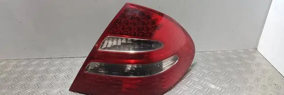 Mercedes-Benz E W211 Rear/tail lights A2118200664 334010 2303051106