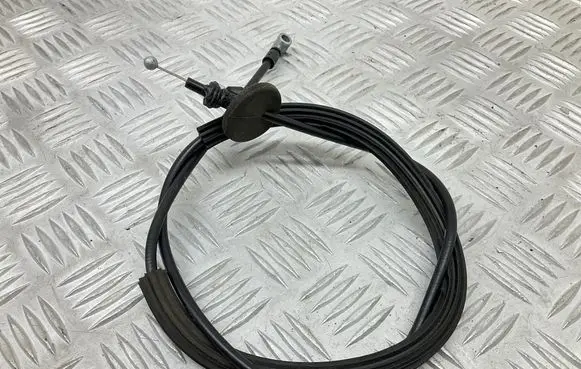 Skoda Octavia Mk3 (5E) Engine bonnet/hood lock release cable 5E0823535B