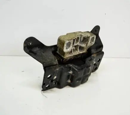 Volkswagen Golf VII Engine mount bracket 5Q0199555R