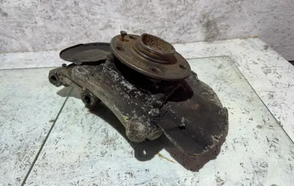 Volvo S80 Front wheel hub