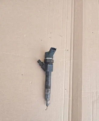 Renault Laguna I Fuel injector 7700111014