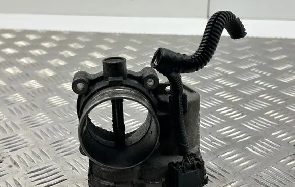Volvo V70 Throttle valve 31216665 08W463 0280750520