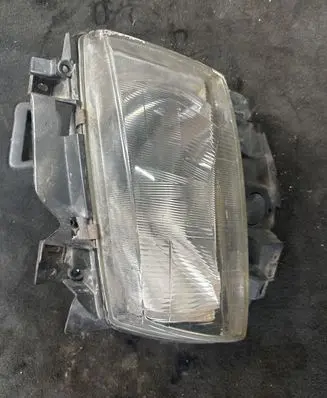 Volkswagen Multivan T4 Headlight/headlamp