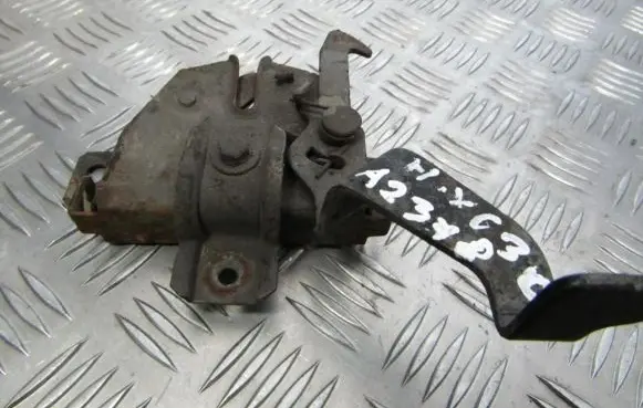 Hyundai XG Engine bonnet/hood lock/catch