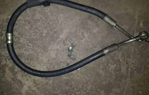 BMW 5 E39 Power steering hose/pipe/line 6750197