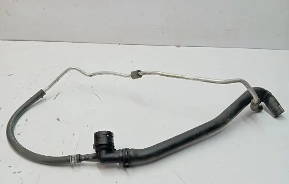 Mercedes-Benz CLS C218 X218 Engine coolant pipe/hose A2128300696