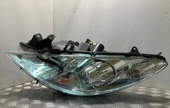 Peugeot 307 Headlight/headlamp 
