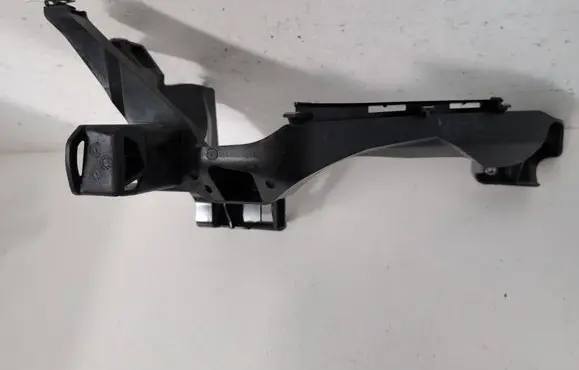 Audi Q5 SQ5 Headlight/headlamp mounting bracket 80A805607B