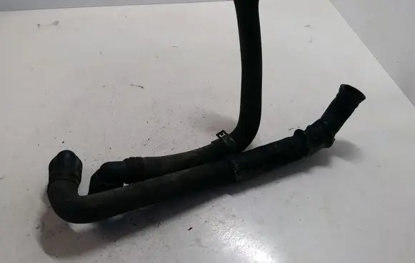 Volkswagen Caddy Engine coolant pipe/hose