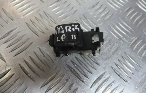 Toyota Yaris Electric window control switch